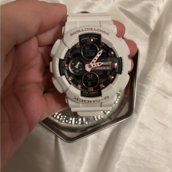 G-Shock watch - Picture 2 of 4